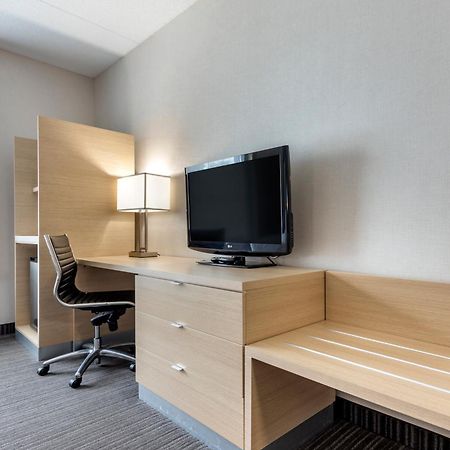 Quality Inn & Suites Оквилль Номер фото